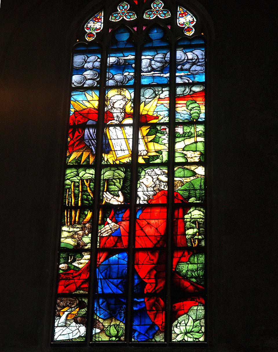 Straubing Mosesfenster in der Karmelitenkirche