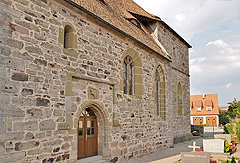 Kirche von der Friedhofseite