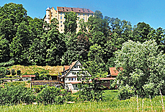 Blick auf Schloss Untergröningen